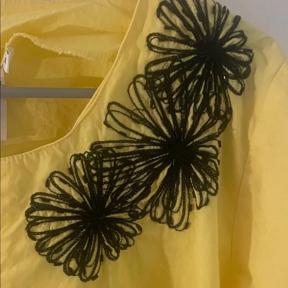 Vintage 90s Embroidered Yellow Cotton Peplum Top | Button Front | M - Picture 3 of 10